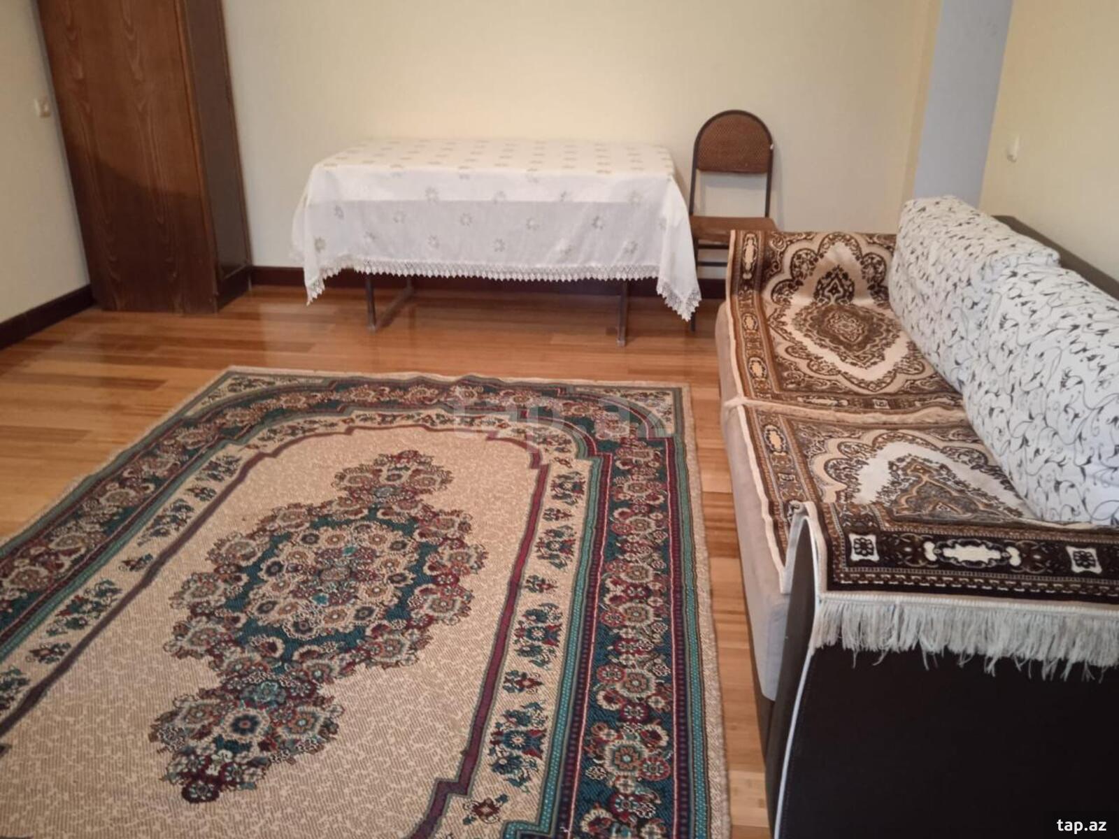 Həyət evi kirayə verilir, Biləcəri qəs.