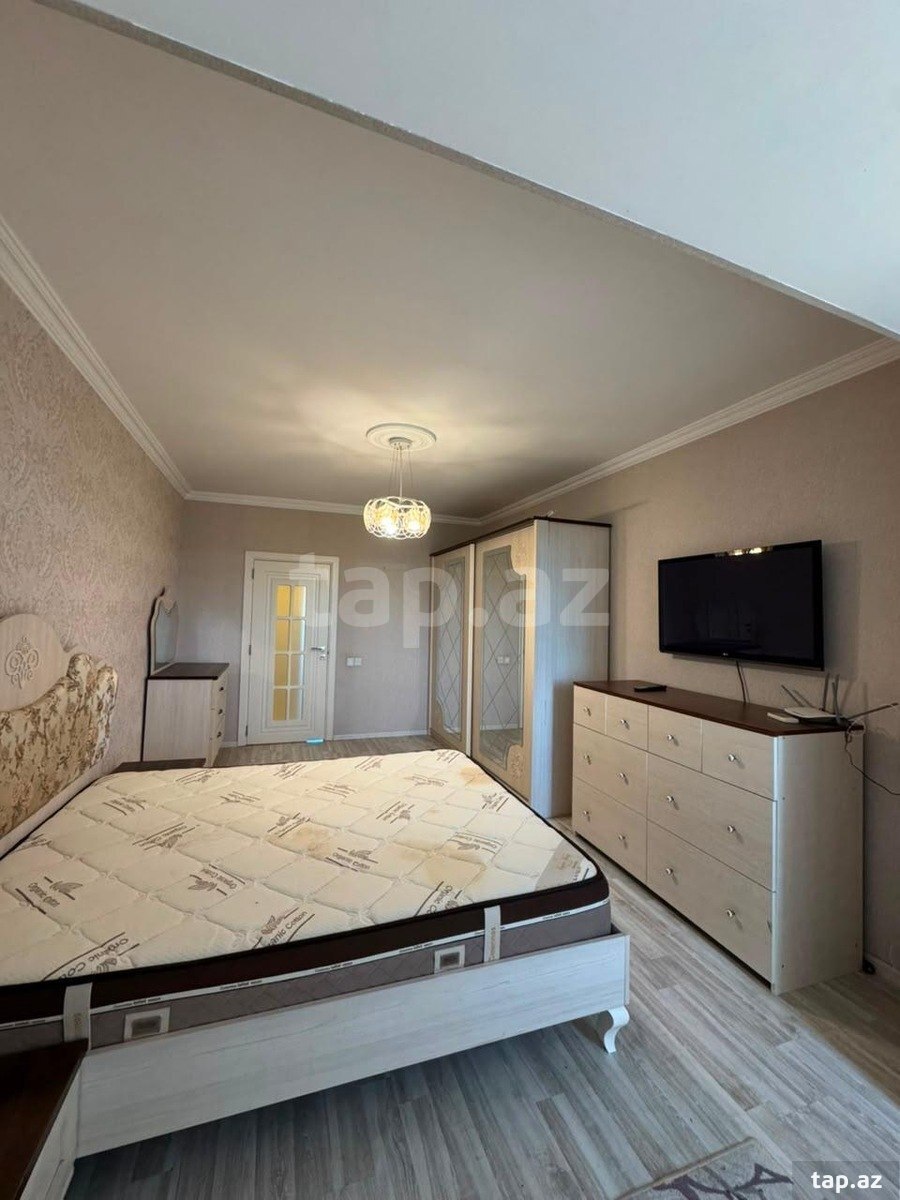 3-otaqlı mənzil, Elmlər Akademiyası m., 85 m²