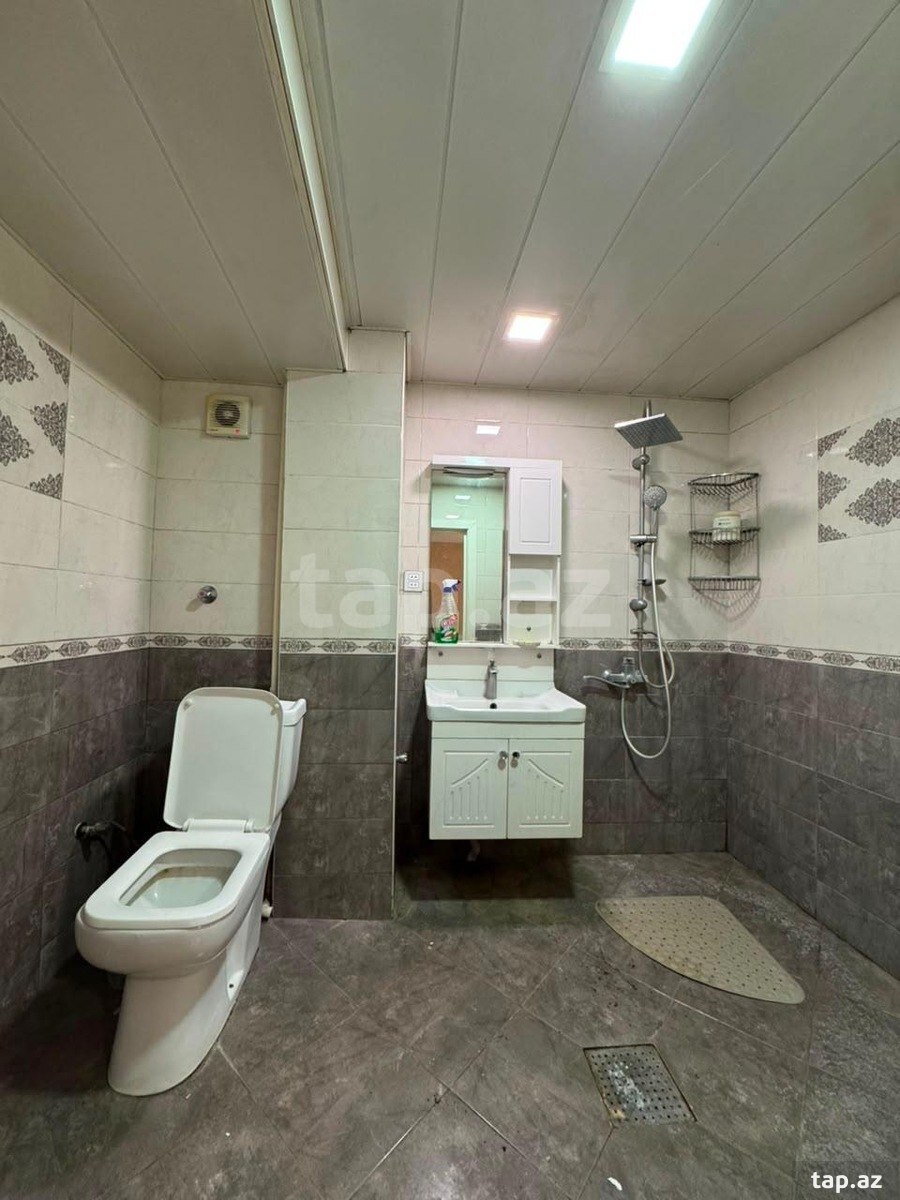 3-otaqlı mənzil, Elmlər Akademiyası m., 85 m²