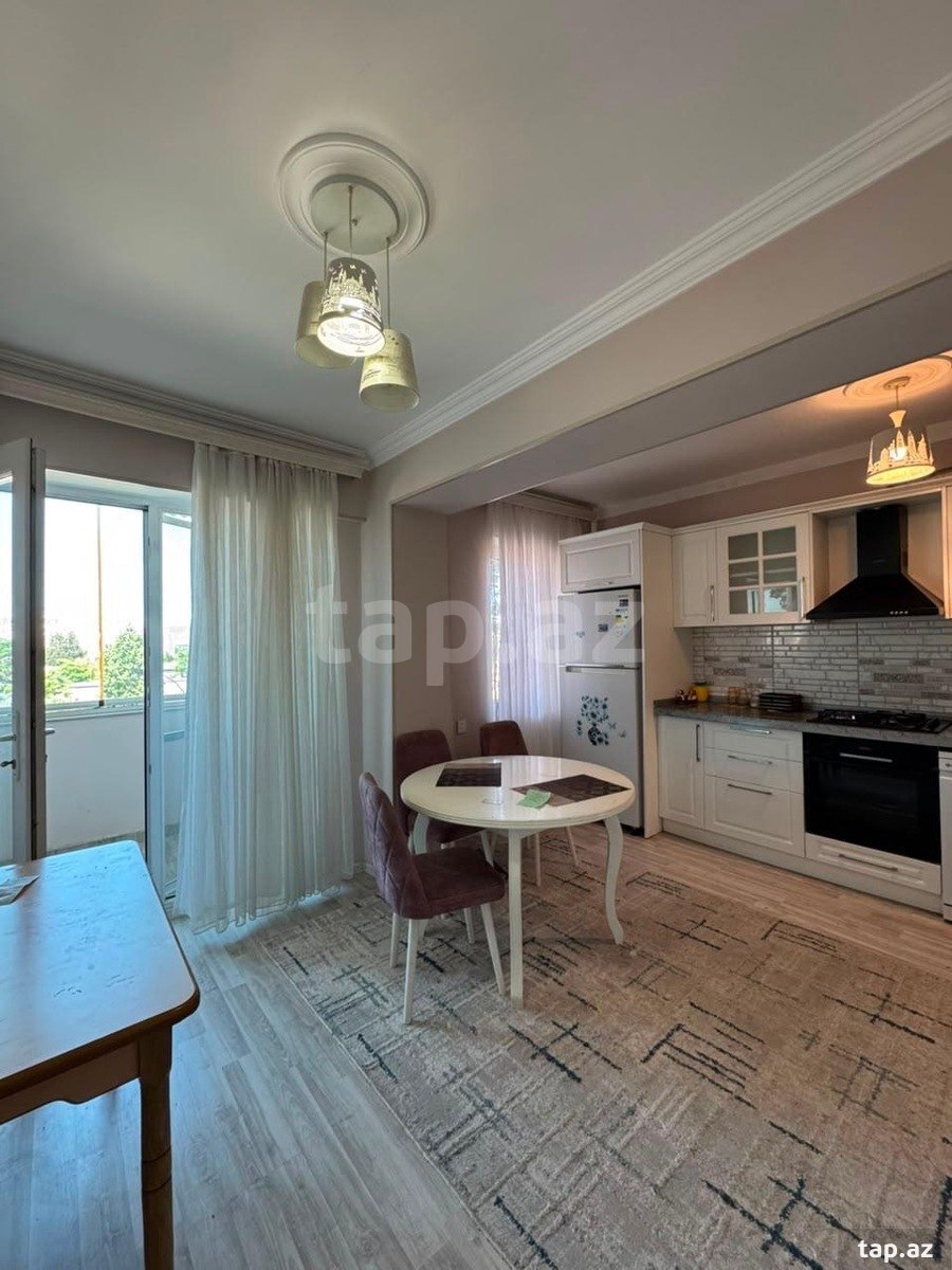 3-otaqlı mənzil, Elmlər Akademiyası m., 85 m²