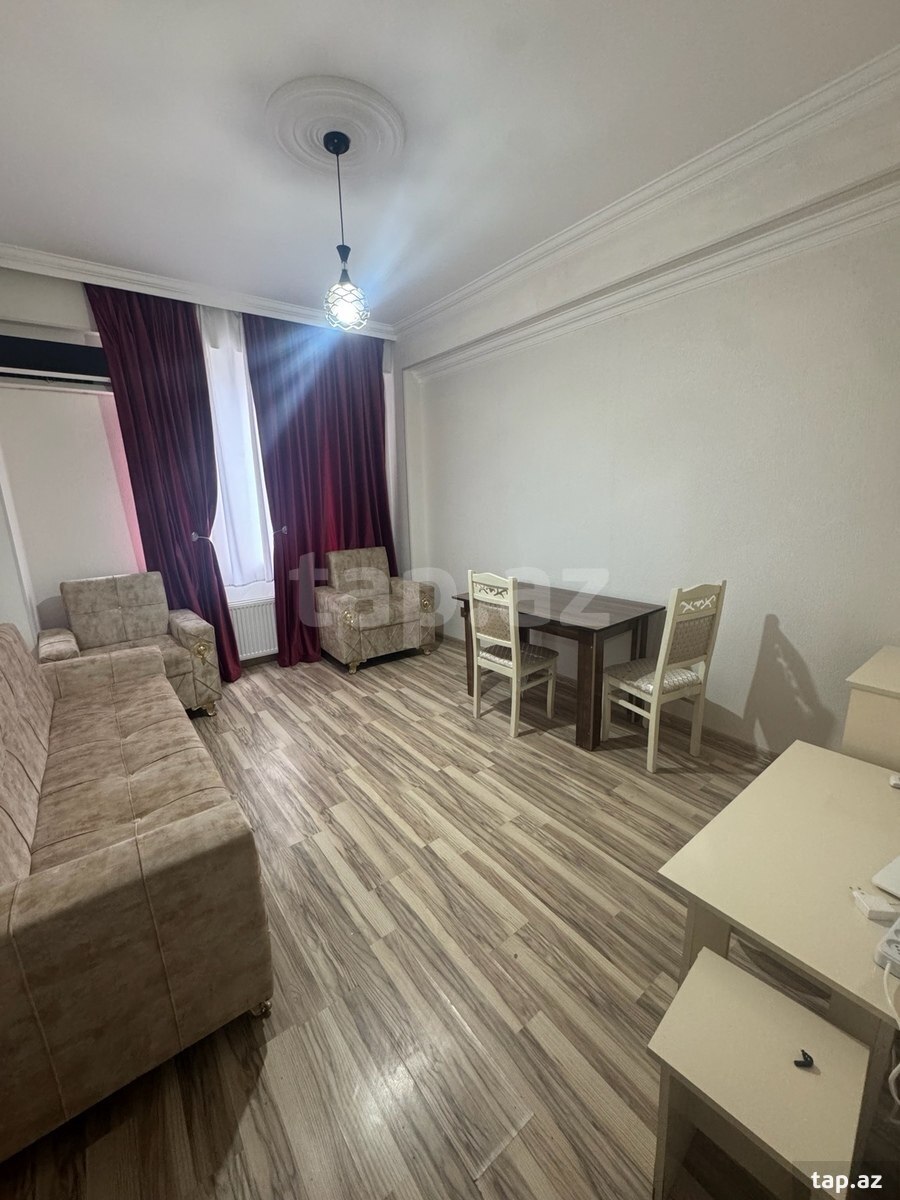 2-otaqlı mənzil kirayə verilir, Gəncə ş., 42 m²