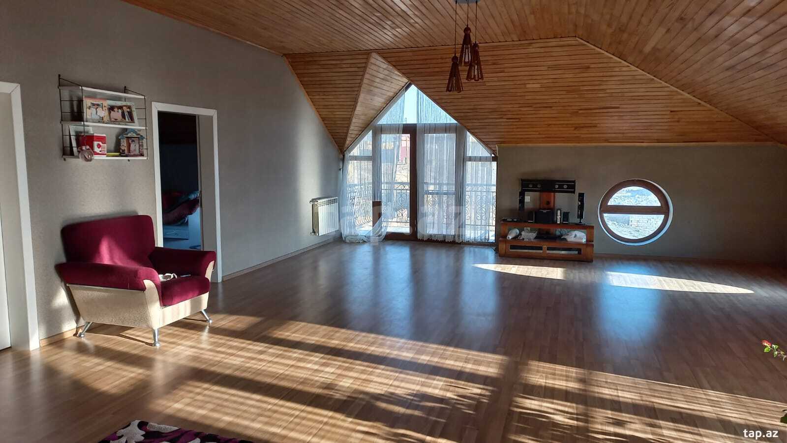 Həyət evi, Novxanı qəs.