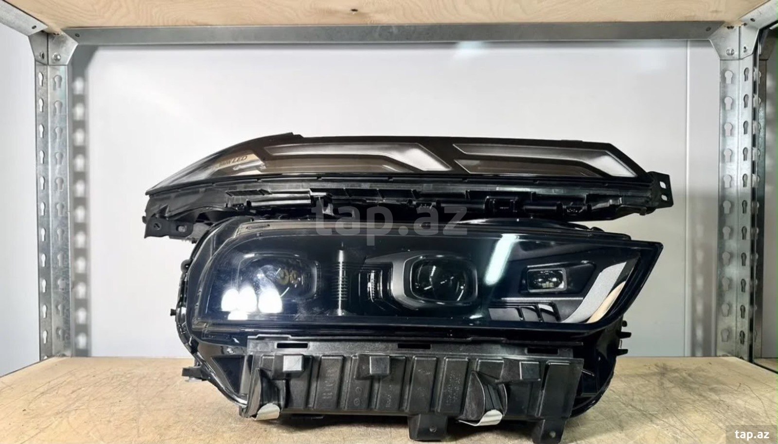 BMW X7 2023 farası