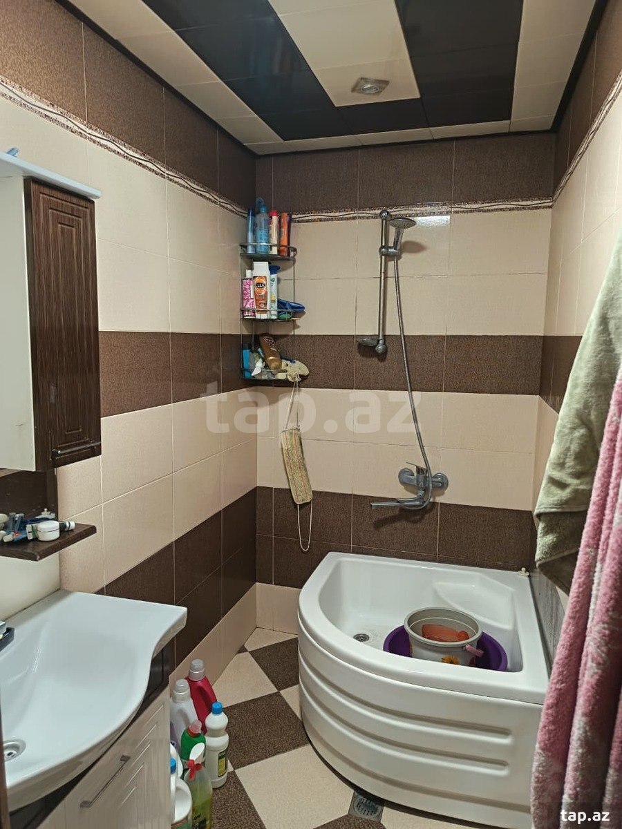 3-otaqlı mənzil, Neftçilər m., 100 m²