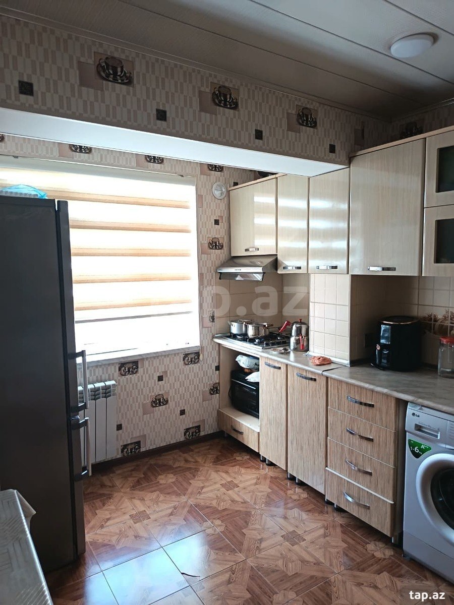 3-otaqlı mənzil, Neftçilər m., 100 m²