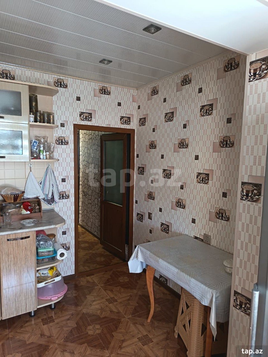 3-otaqlı mənzil, Neftçilər m., 100 m²
