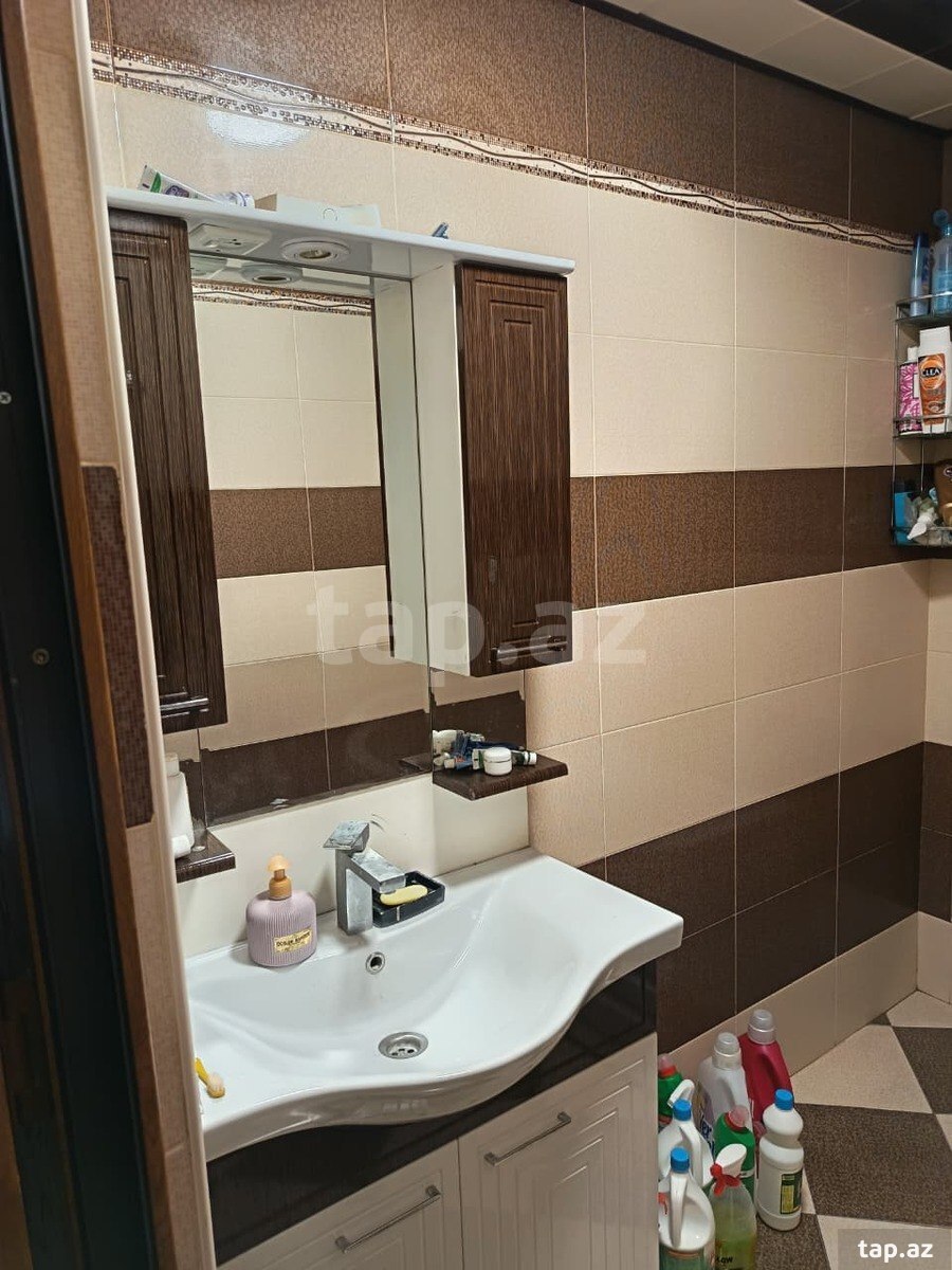 3-otaqlı mənzil, Neftçilər m., 100 m²