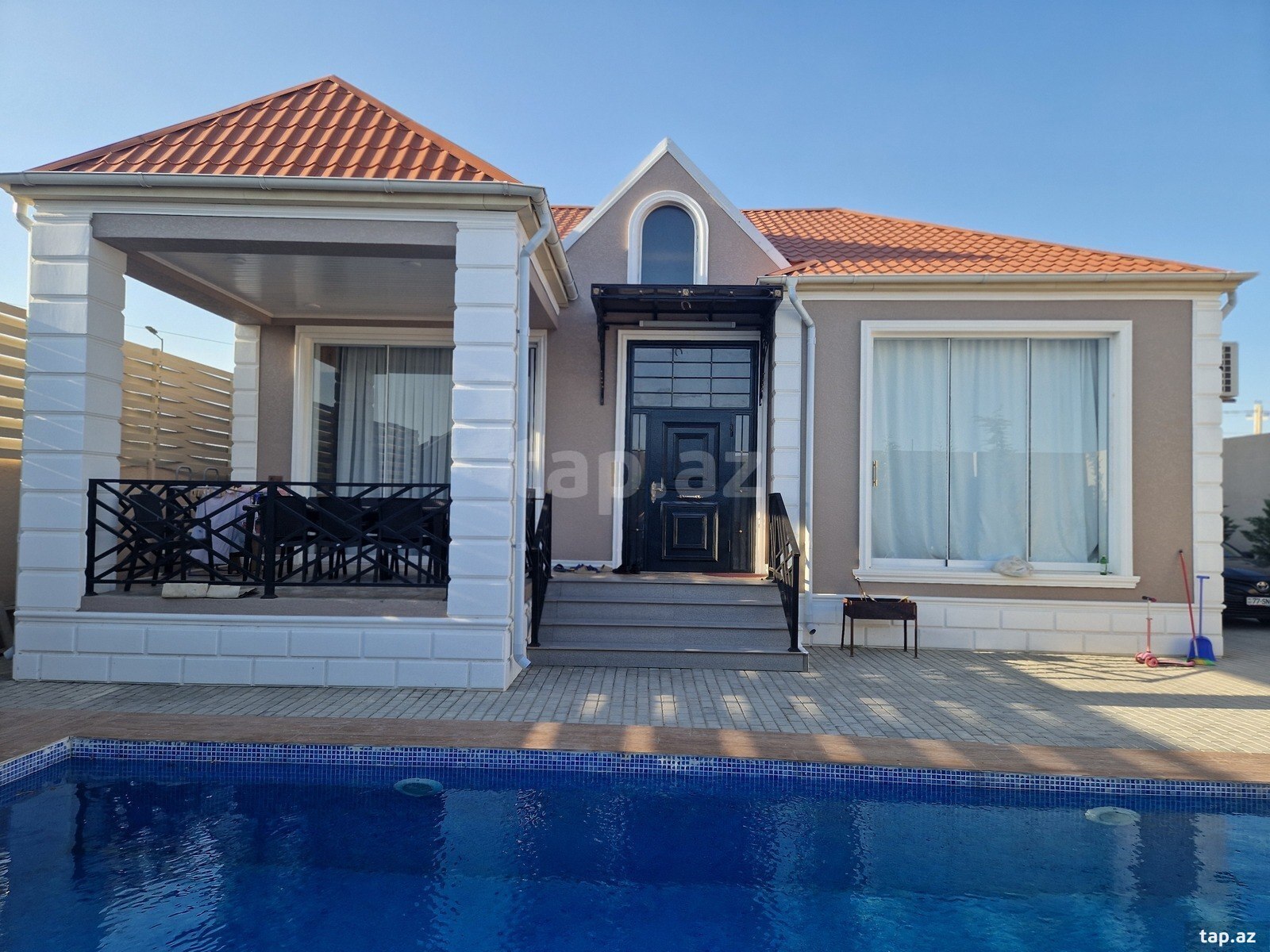 4 otaqlı bağ evi satılır, Türkan, Bakı