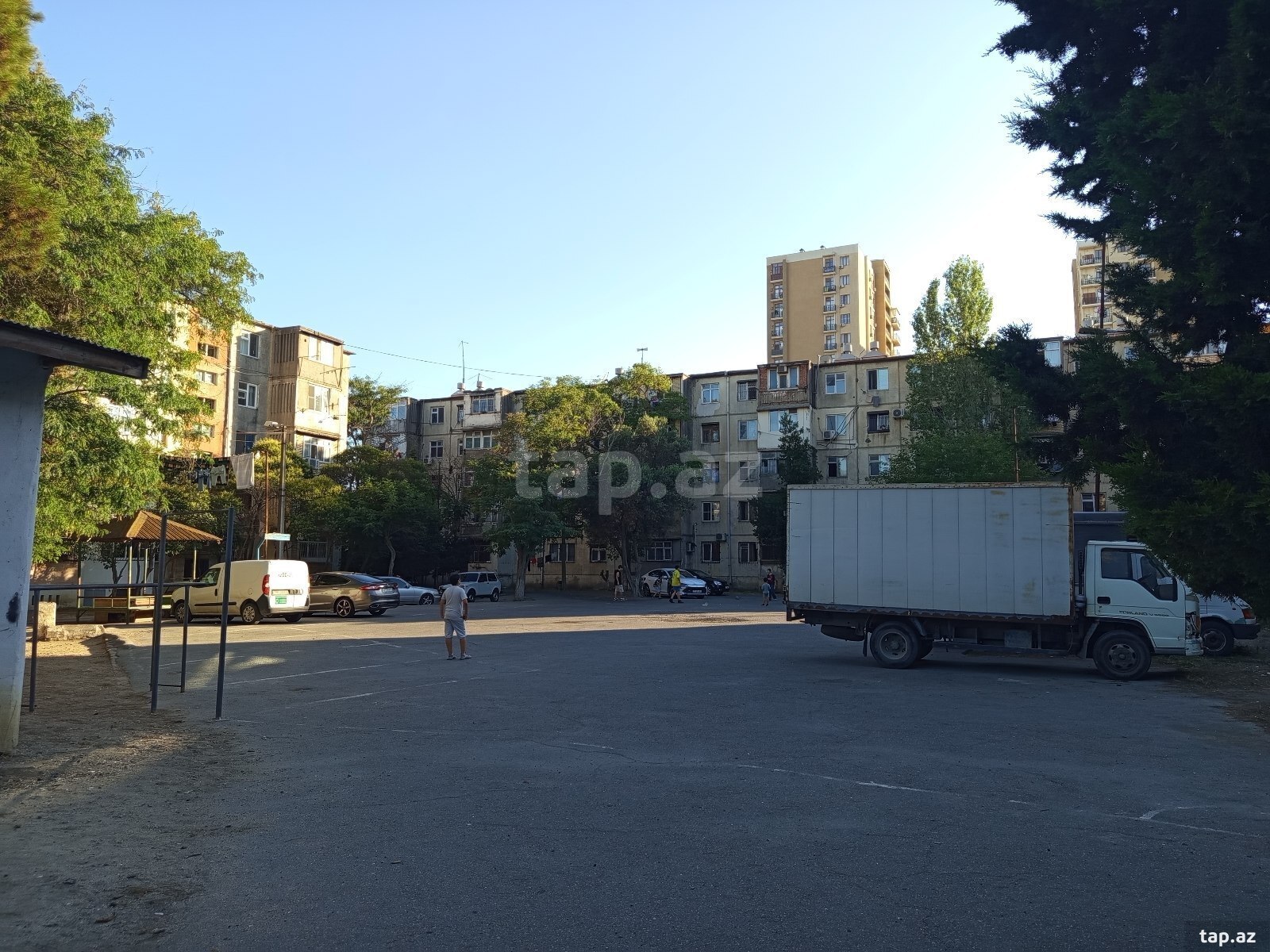 2-otaqlı mənzil, Neftçilər m., 48 m²