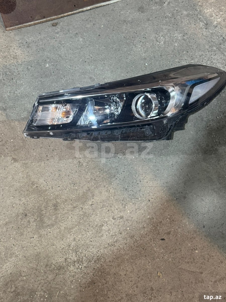 Kia K3 sol farası