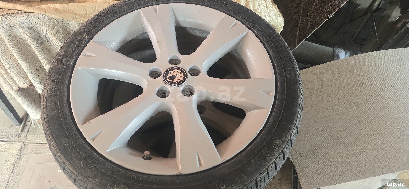 Toyota Prius, Subaru təkərləri