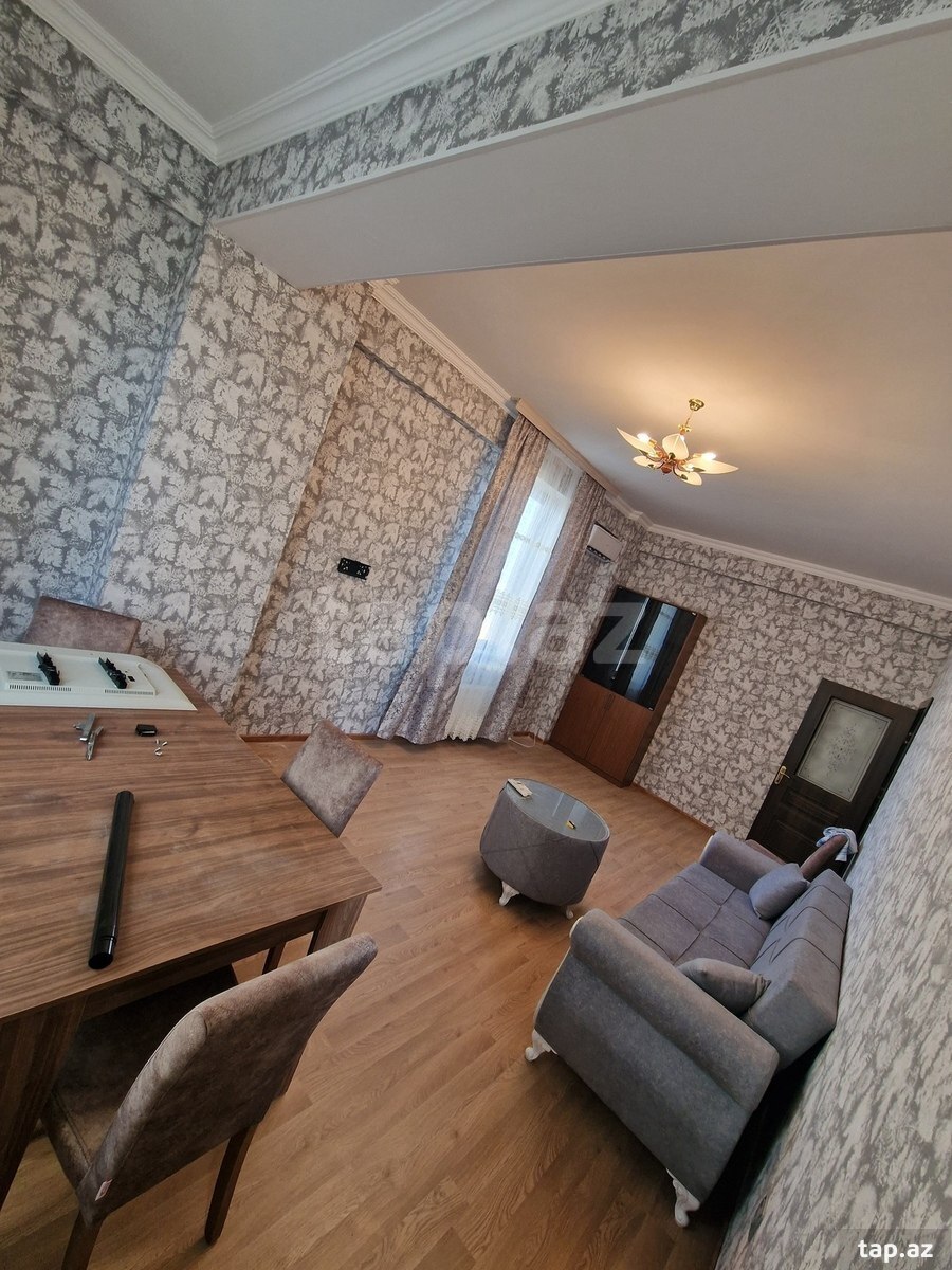 2-otaqlı yeni tikili kirayə verilir, Bayıl qəs., 70 m²