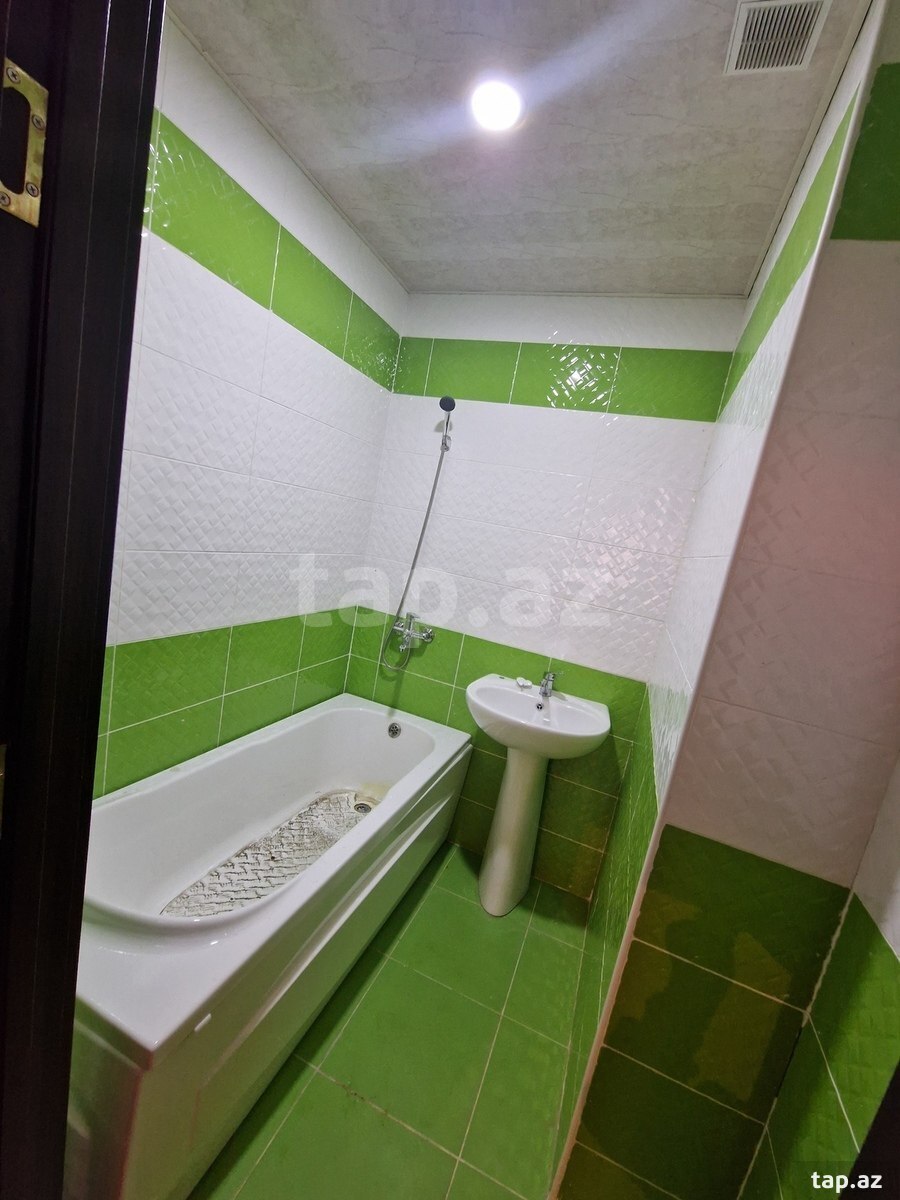 2-otaqlı yeni tikili kirayə verilir, Bayıl qəs., 70 m²
