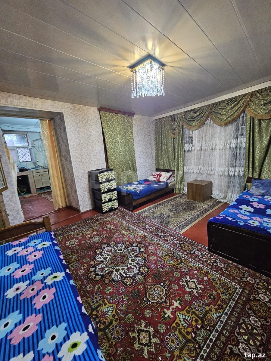 Həyət evi kirayə verilir, Elmlər Akademiyası m.