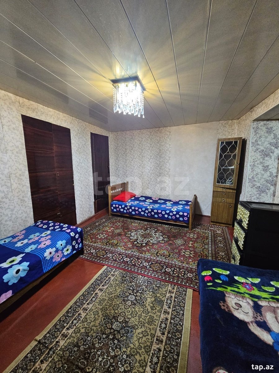 Həyət evi kirayə verilir, Elmlər Akademiyası m.