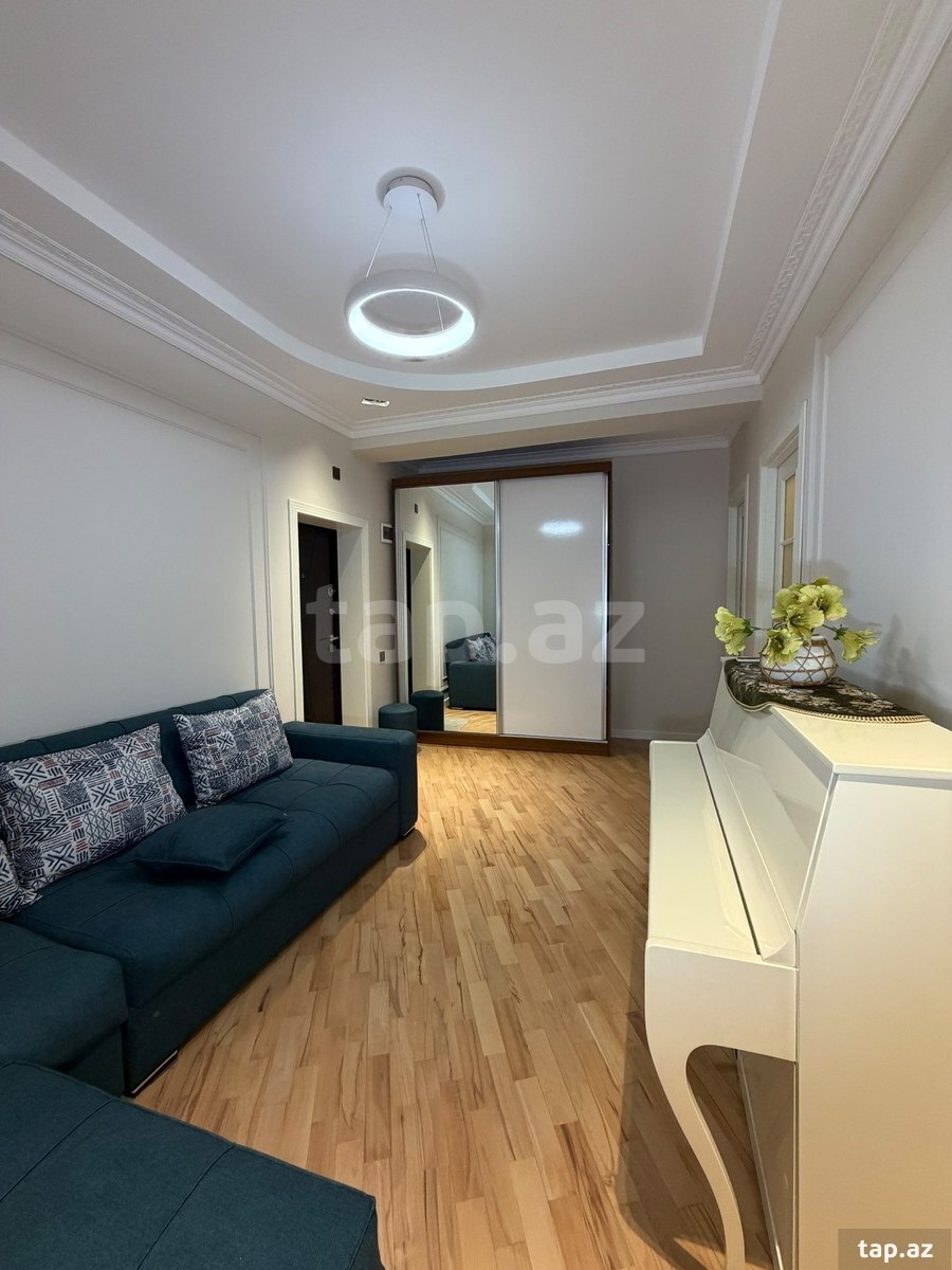 2-otaqlı yeni tikili, A.A Mirqasımov küç., 100 m²