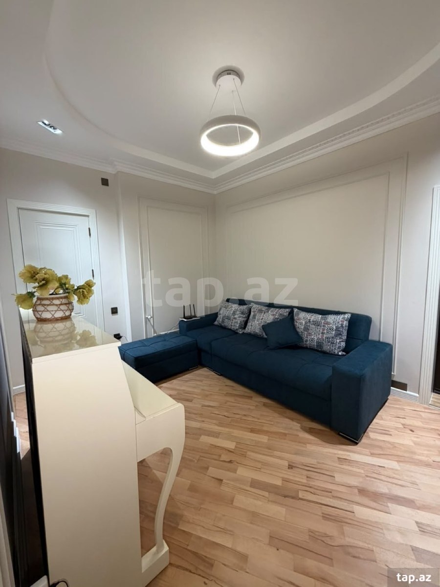 2-otaqlı yeni tikili, A.A Mirqasımov küç., 100 m²