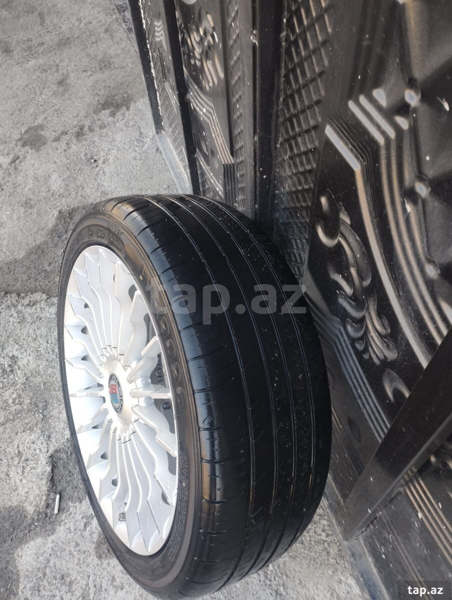 Alpina təkəri 215/45 R17