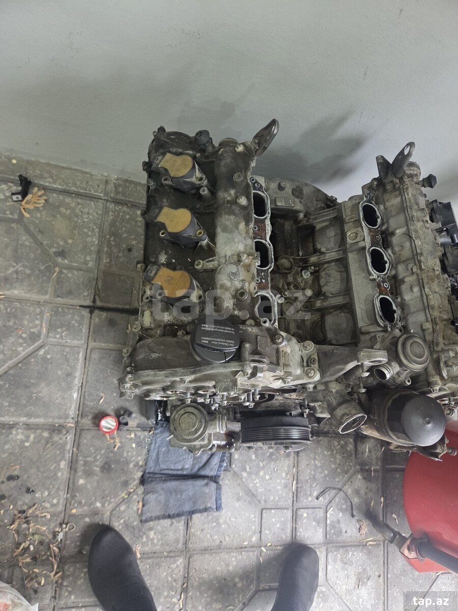 Mercedes 272 mühərriki