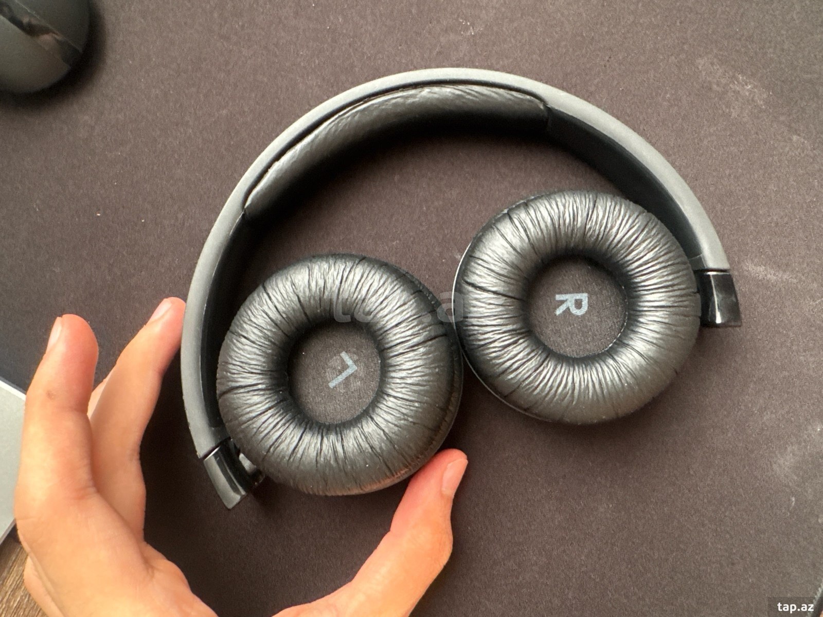 Qulaqlıq JBL TUNE600BTNC