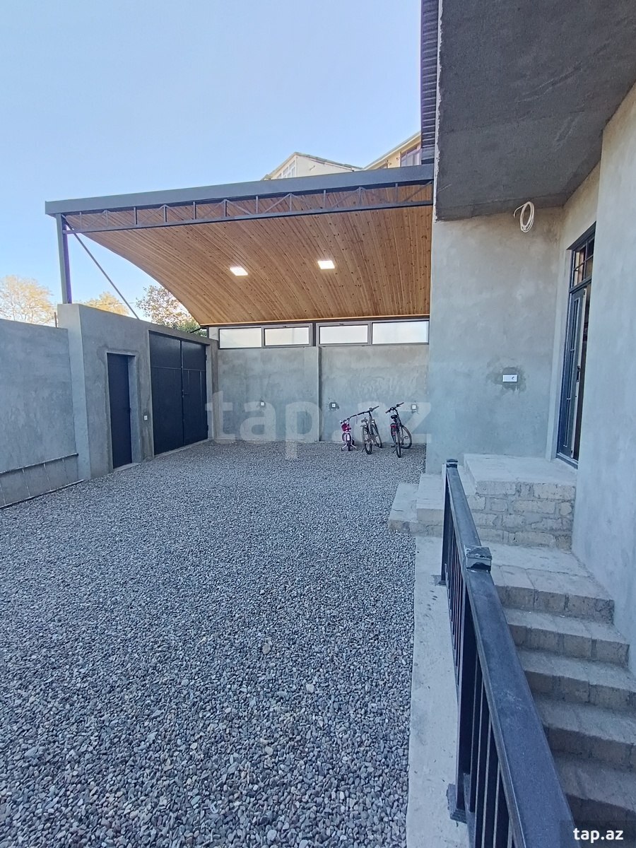 Villa, Gəncə ş.