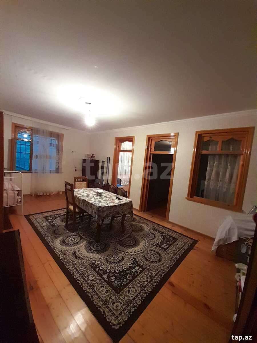 2-otaqlı mənzil kirayə verilir, Gəncə ş., 70 m²