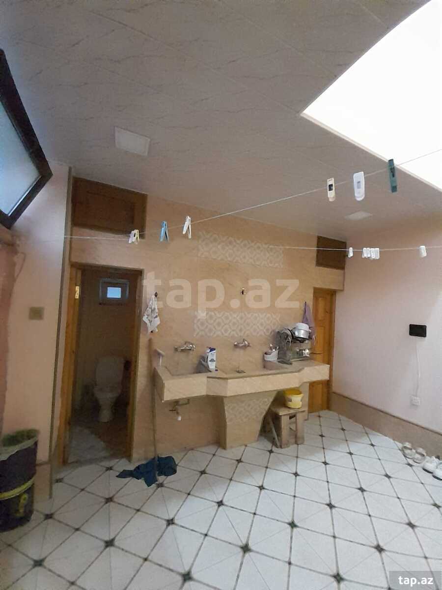 2-otaqlı mənzil kirayə verilir, Gəncə ş., 70 m²