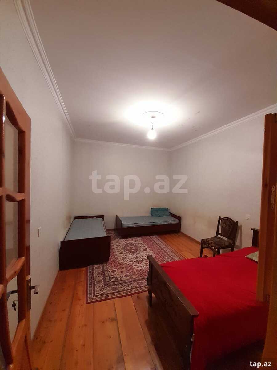 2-otaqlı mənzil kirayə verilir, Gəncə ş., 70 m²