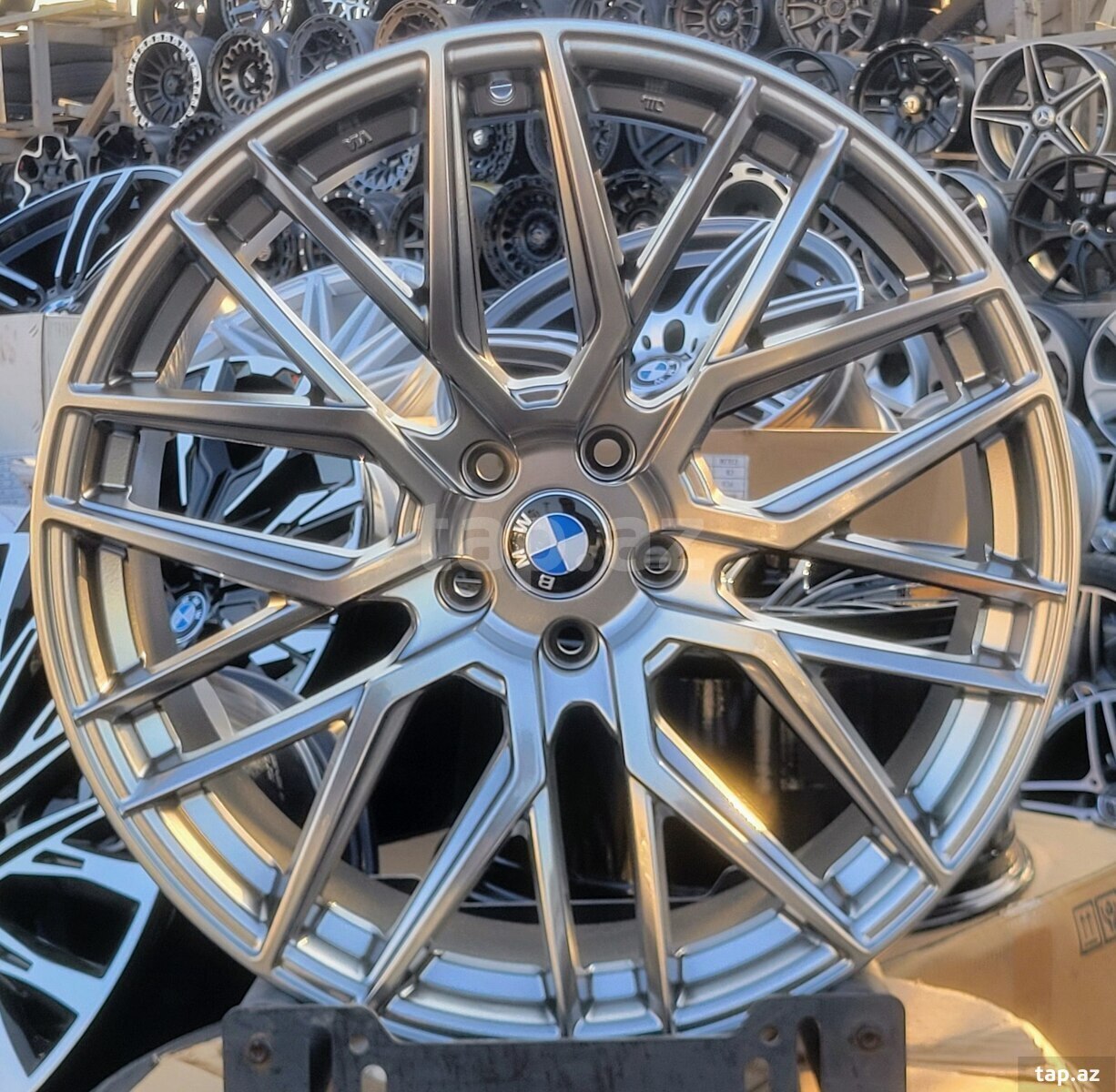 BMW G30 diskləri R20