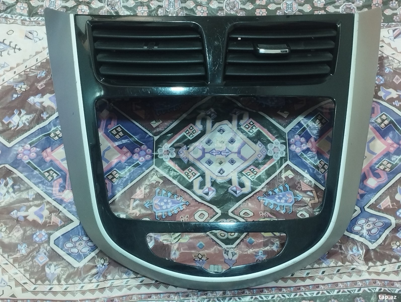 Hyundai Accent maqnitola çərçivəsi