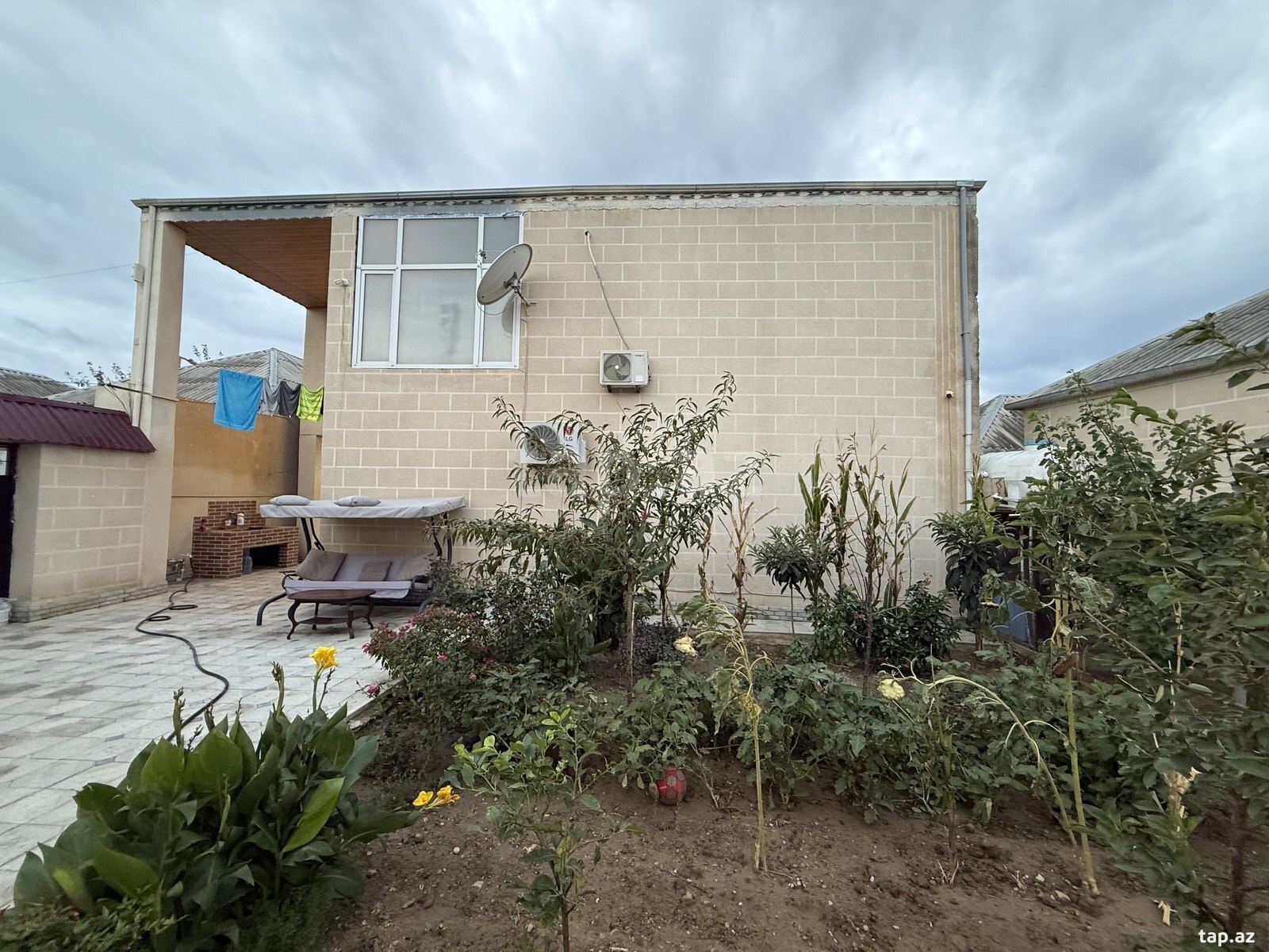 6 otaqlı həyət evi satılır, Bakı