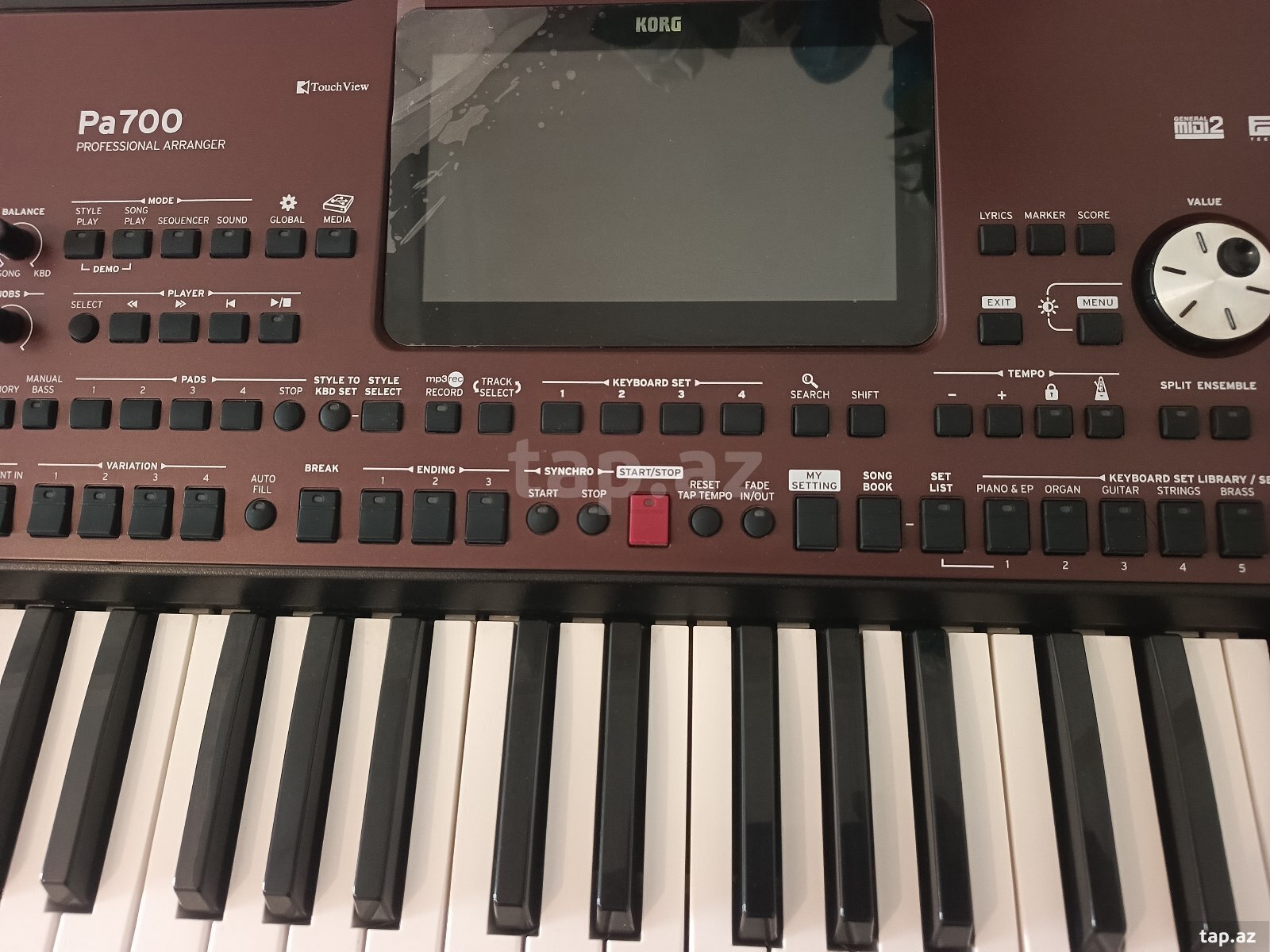 Sintezator Korg