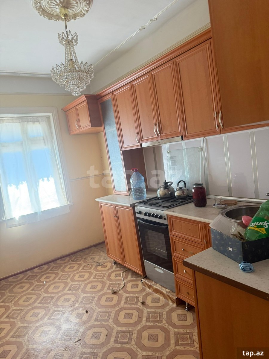3-otaqlı mənzil kirayə verilir, Gəncə ş., 80 m²