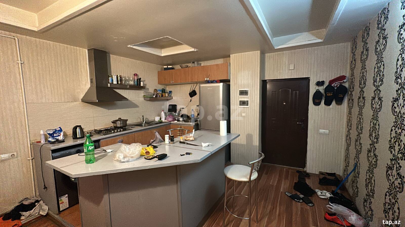 2-otaqlı yeni tikili, İnşaatçılar m., 62 m²