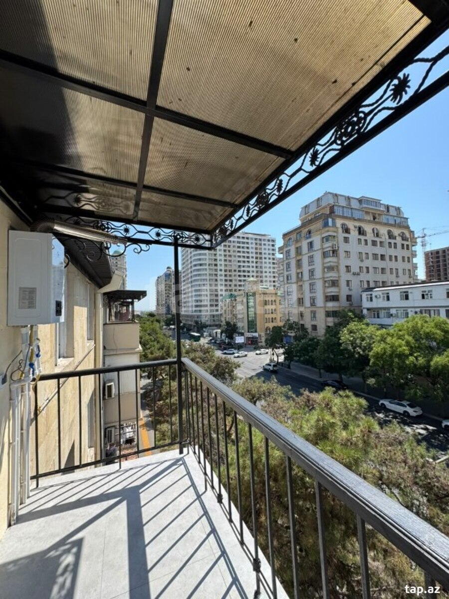 2-otaqlı mənzil, Əbdürrəhim Bəy Haqverdiyev küç., 50 m²