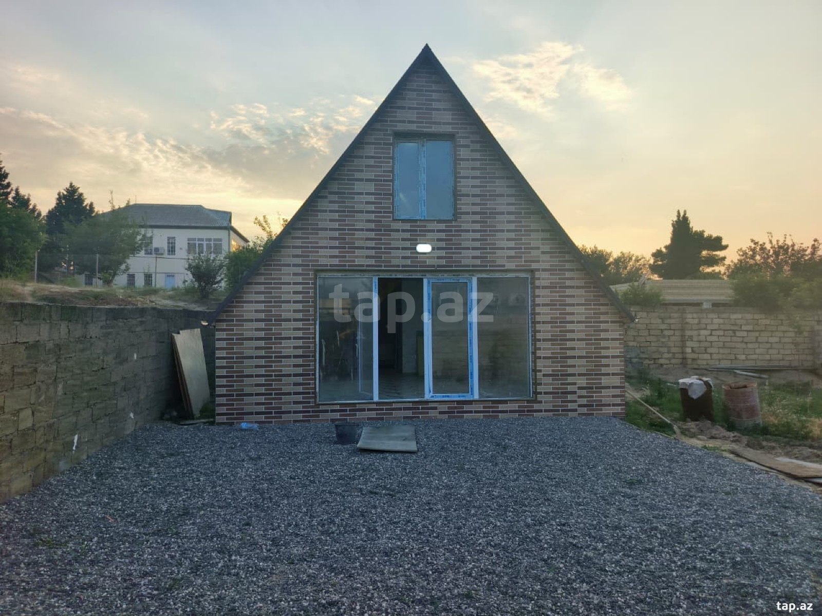 3 otaqlı həyət evi satılır, Bakı