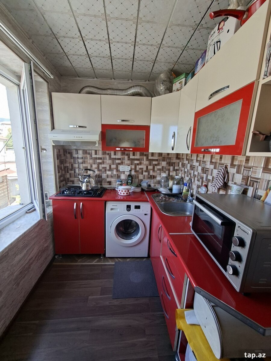 2-otaqlı mənzil, Şəki ş., 55 m²