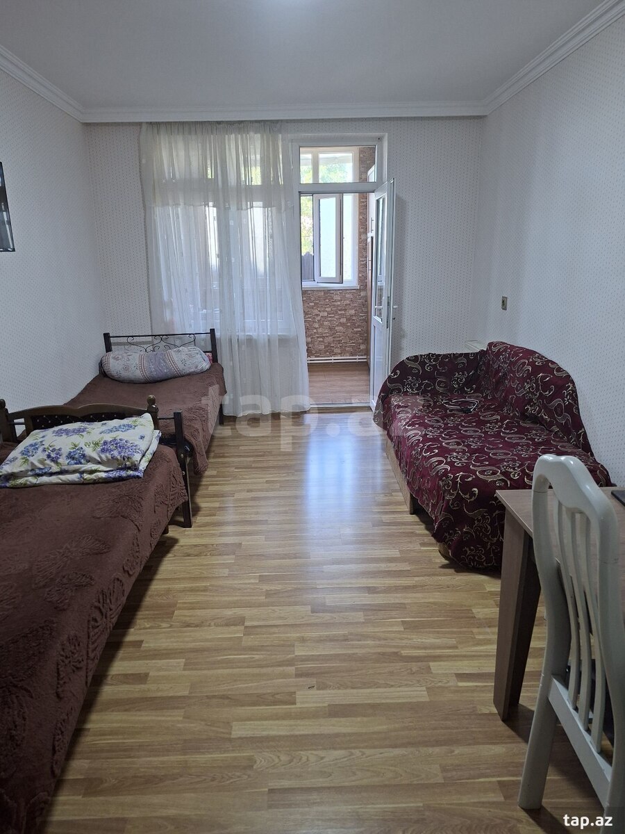 2-otaqlı mənzil, Şəki ş., 55 m²