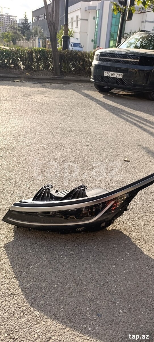 BYD sol farası