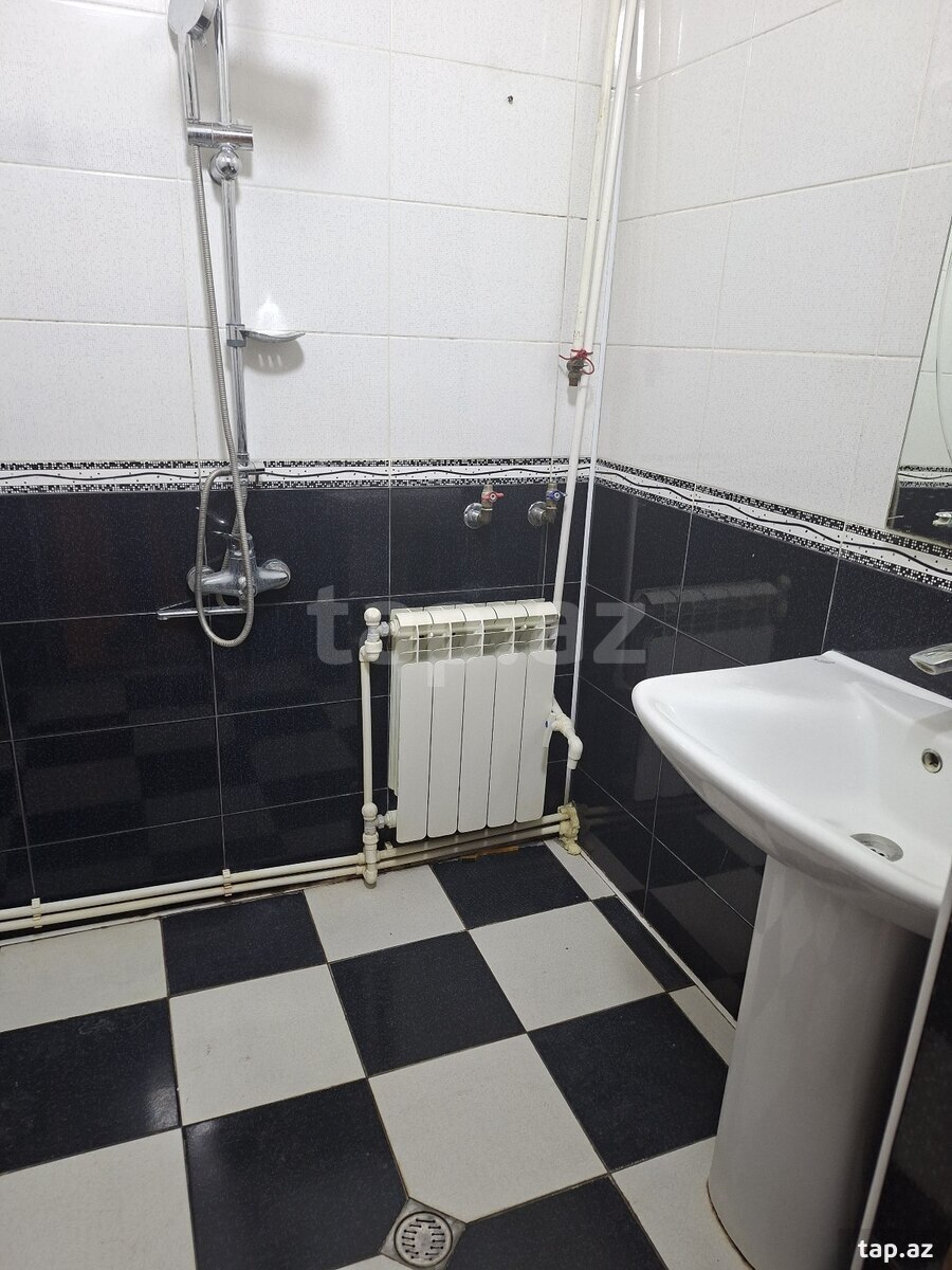 3-otaqlı mənzil kirayə verilir, Şəki ş., 72 m²