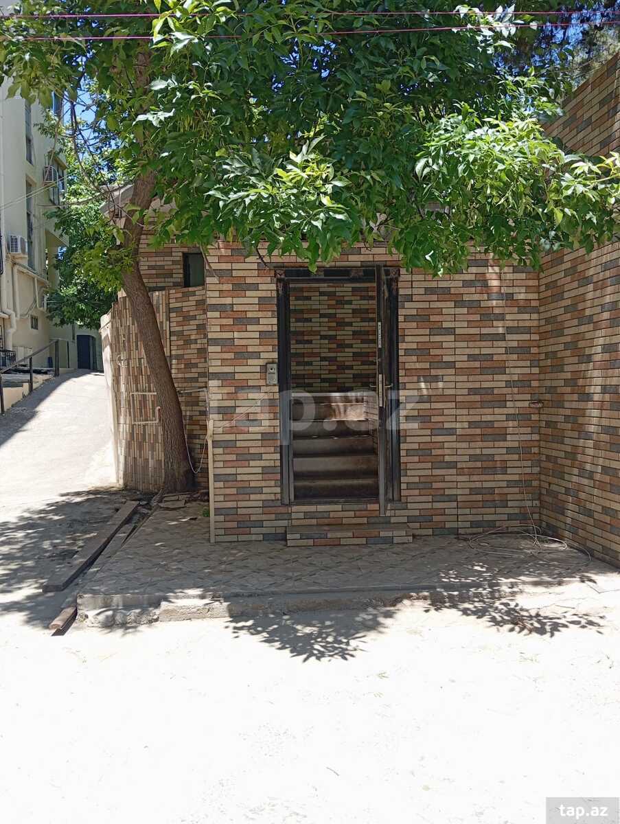 Həyət evi, C. Cabbarlı küç. 32