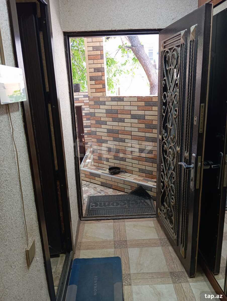 Həyət evi, C. Cabbarlı küç. 32
