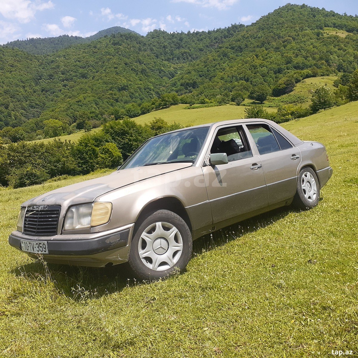Mercedes E 230, 1989 il