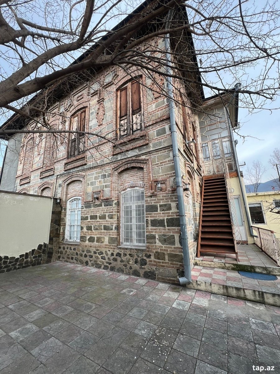 Həyət evi, Şəki ş.
