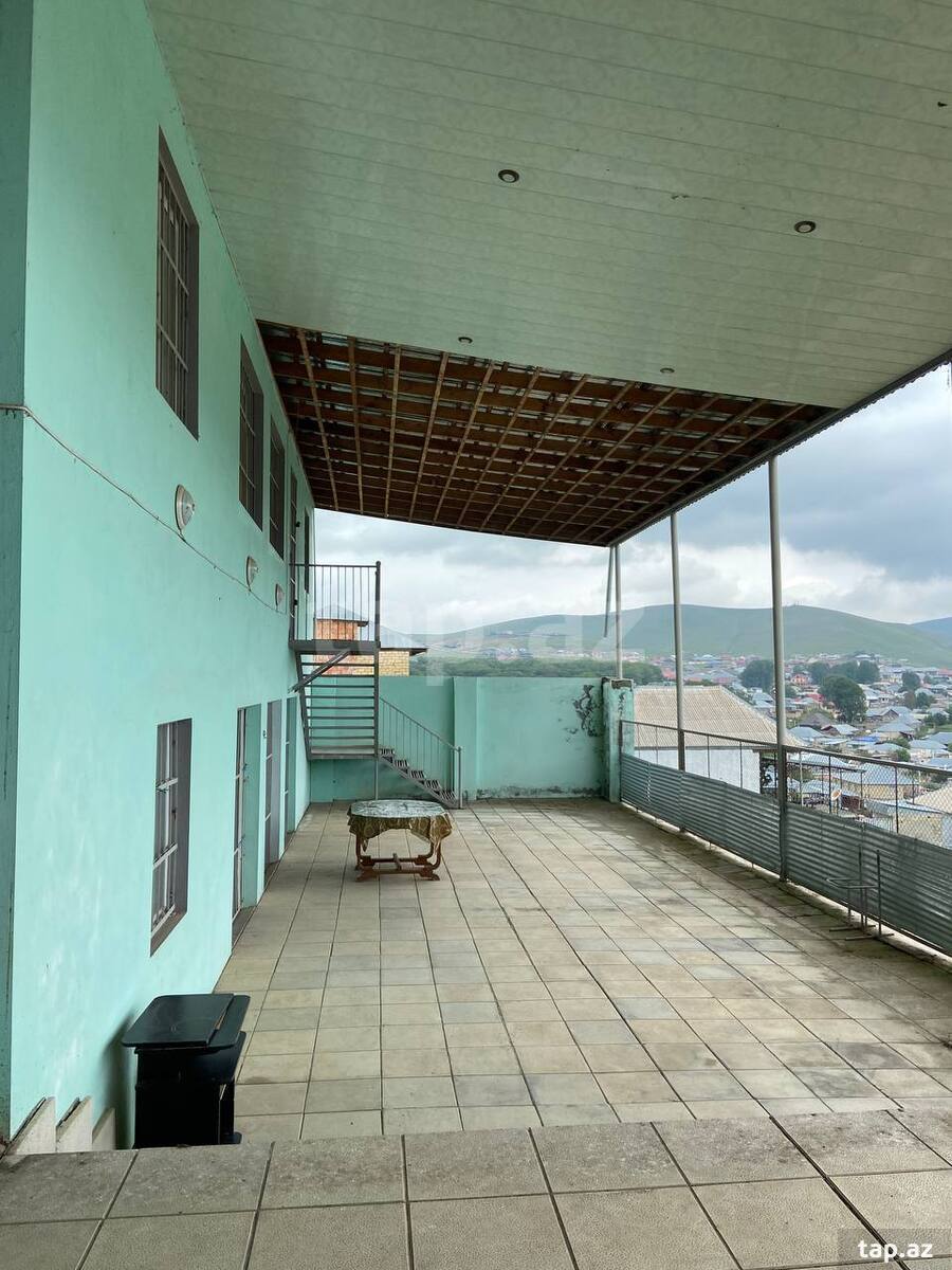 Həyət evi, XOŞBULAQ kəndi, Mikayıl Müşfiq küçəsi, giriş 21