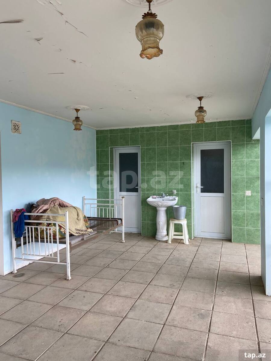 Həyət evi, XOŞBULAQ kəndi, Mikayıl Müşfiq küçəsi, giriş 21