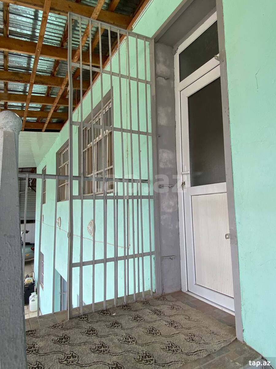 Həyət evi, XOŞBULAQ kəndi, Mikayıl Müşfiq küçəsi, giriş 21