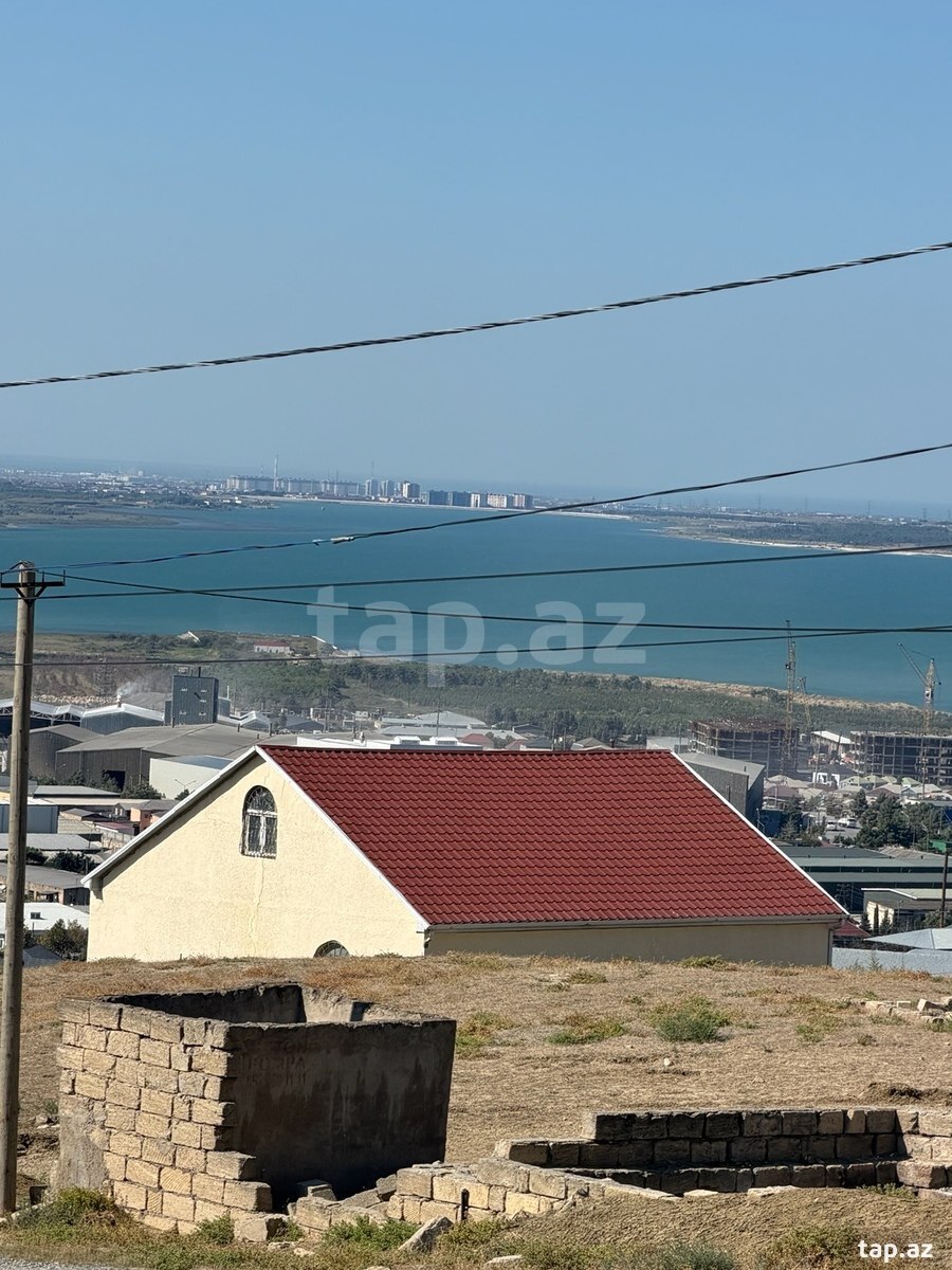 Torpaq satılır, Bakı
