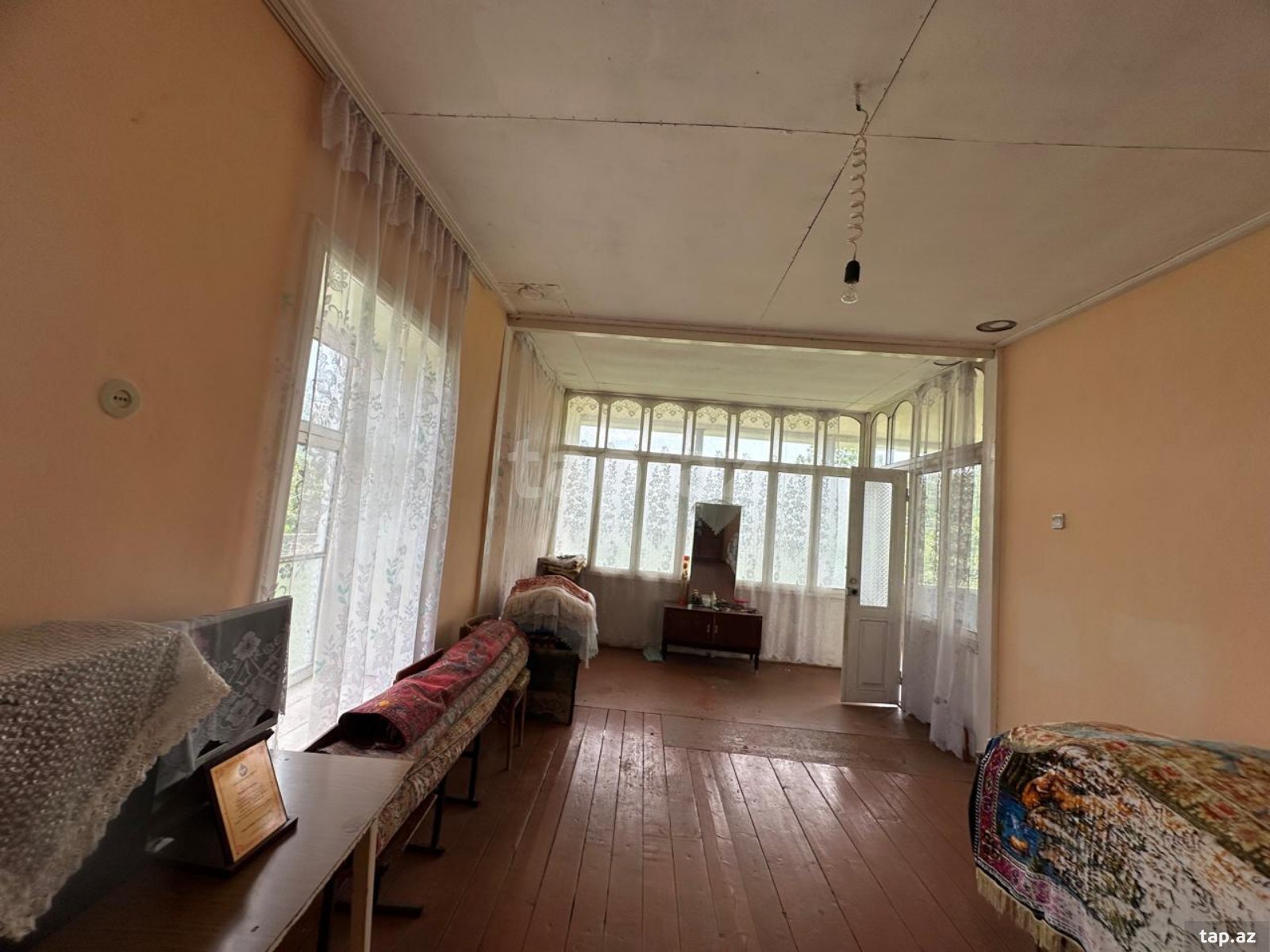 Həyət evi, Oğuz r.