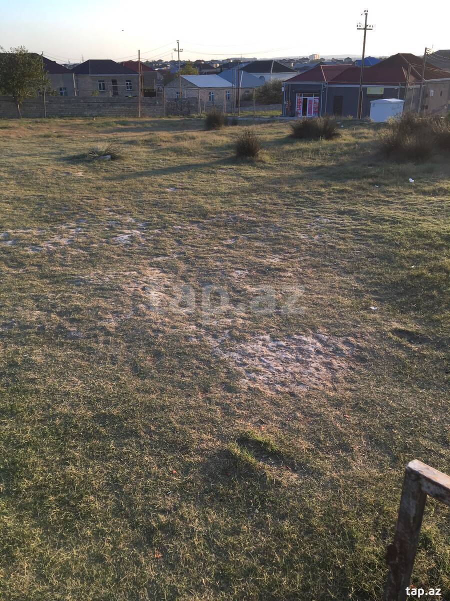 Torpaq satılır, Bakı